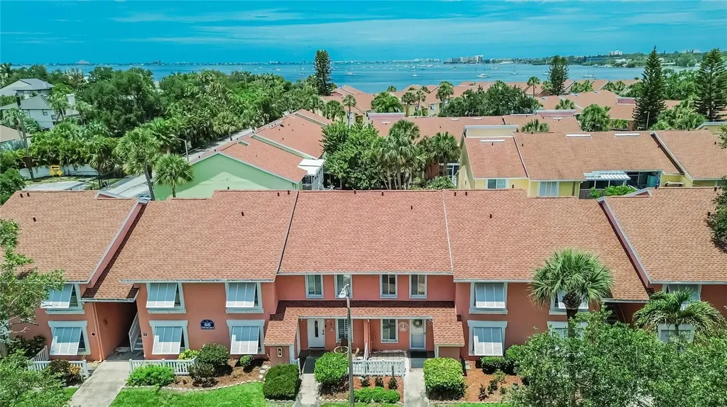 3795 41st Lane S St Petersburg FL 33711