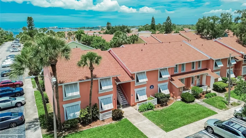 3795 41st Lane S St Petersburg FL 33711