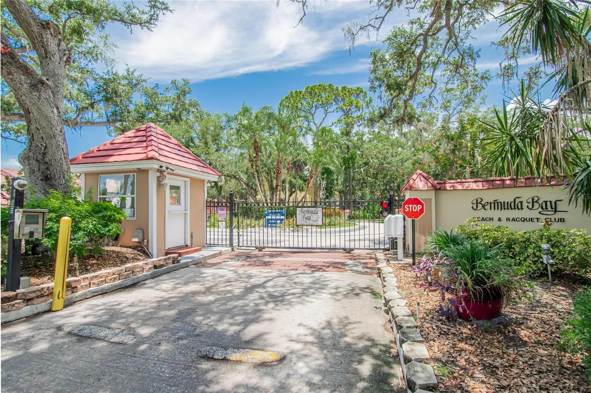 3795 41st Lane S St Petersburg FL 33711