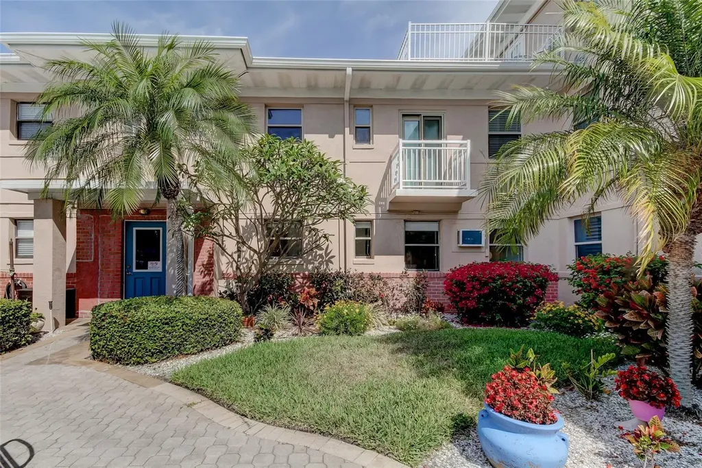 6700 Sunset Way St Pete Beach FL 33706