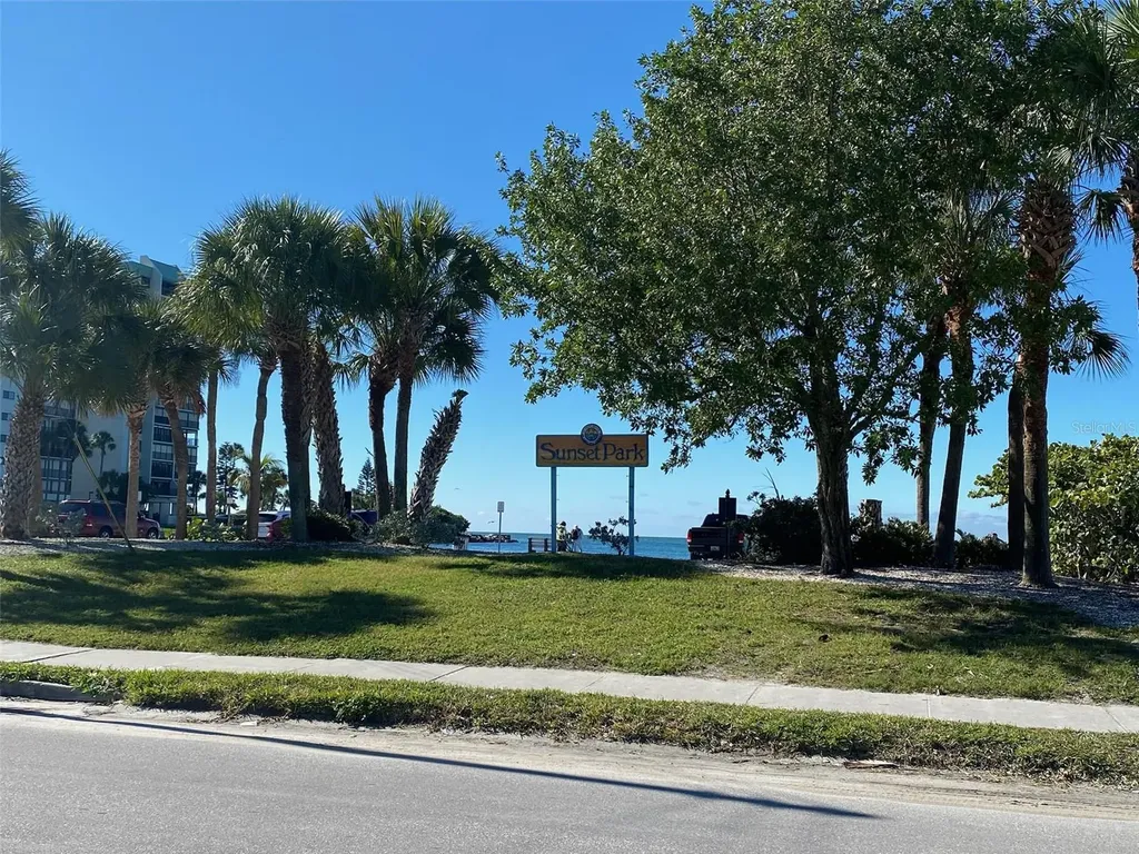 6700 Sunset Way St Pete Beach FL 33706