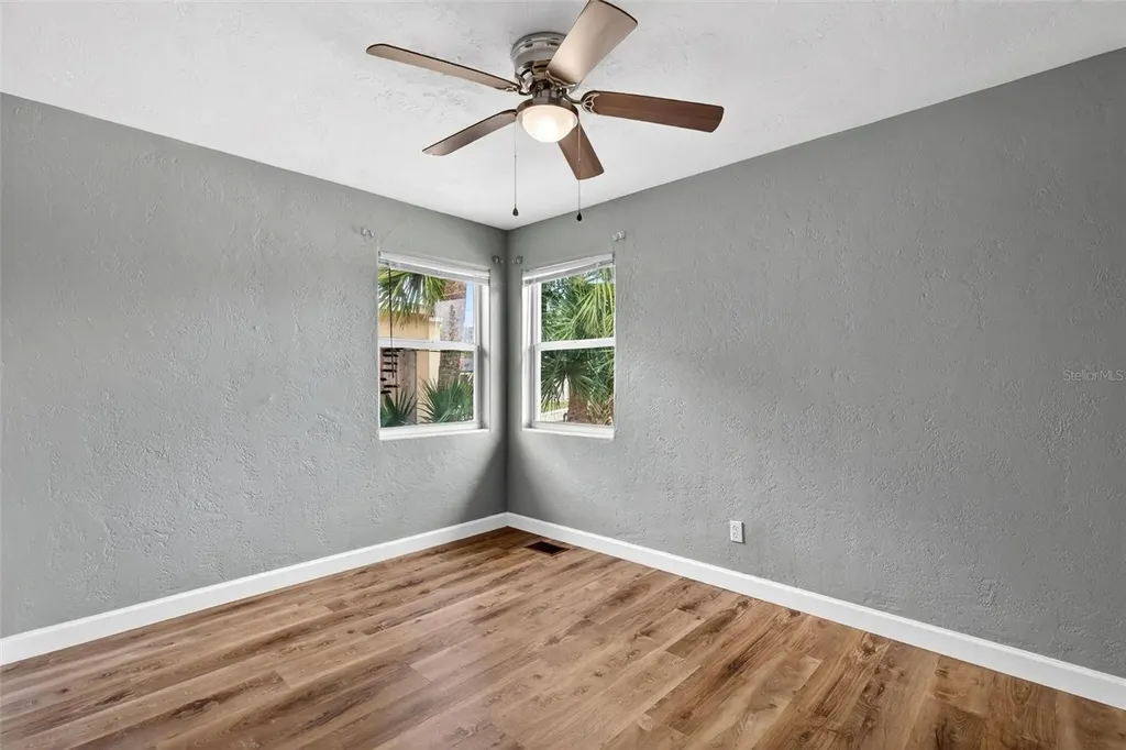 419 N Peninsula Drive Daytona Beach FL 32118