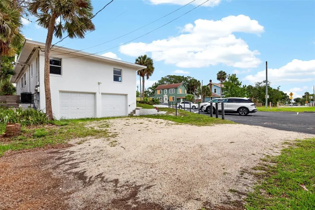 419 N Peninsula Drive Daytona Beach FL 32118