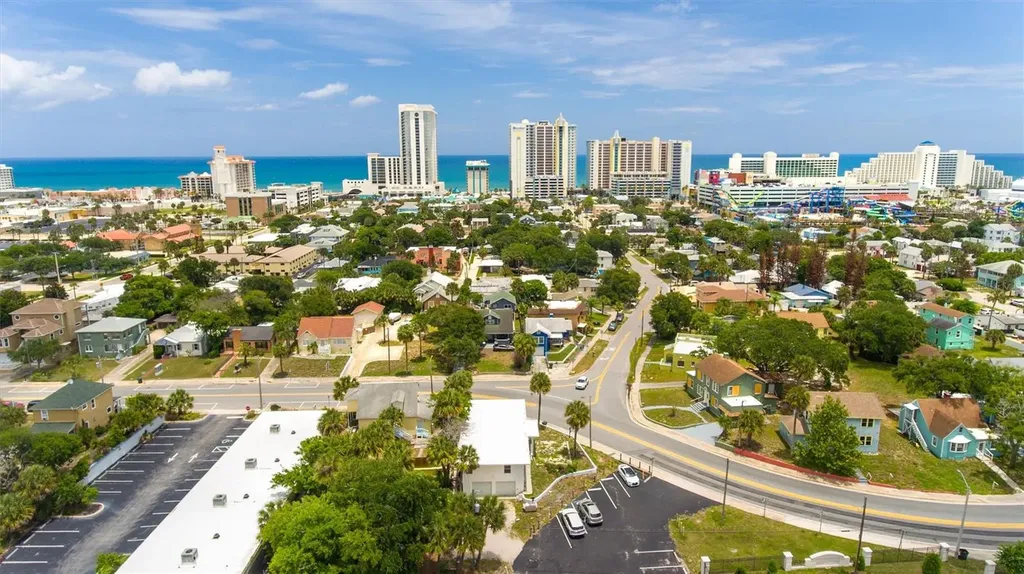 419 N Peninsula Drive Daytona Beach FL 32118
