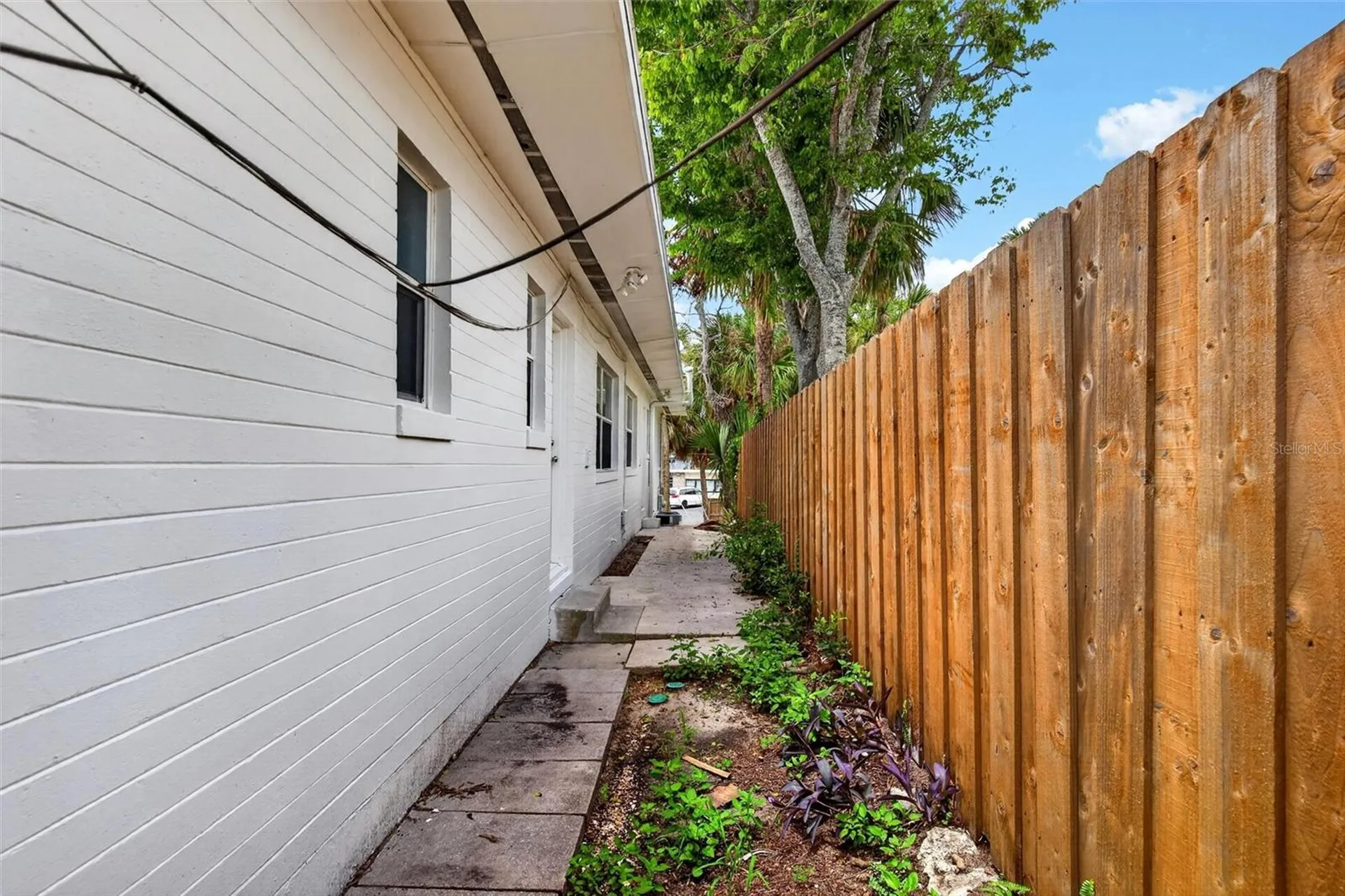 419 N Peninsula Drive Daytona Beach FL 32118