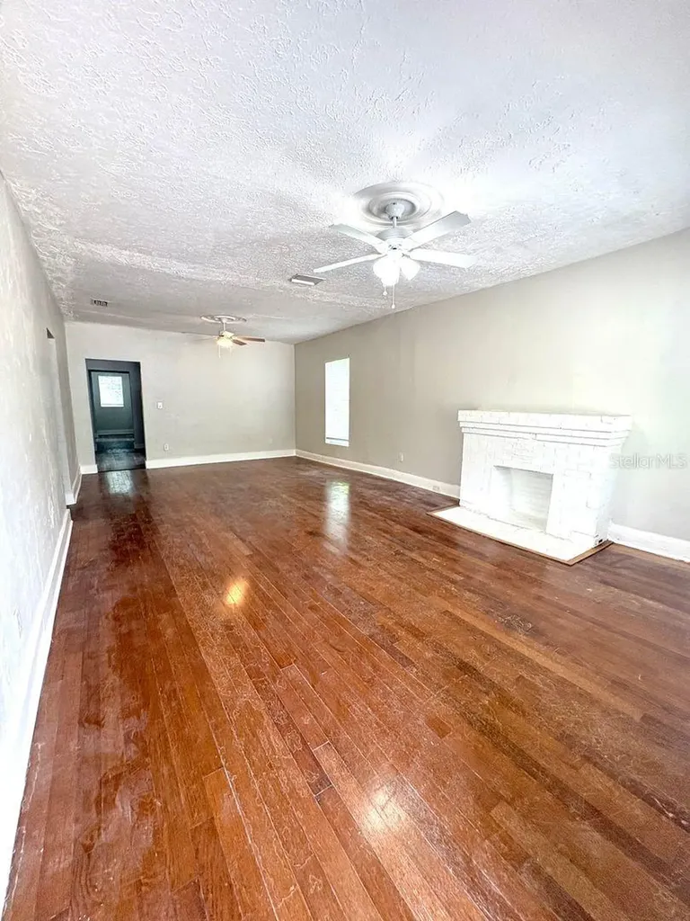 4106 W Arch Street Tampa FL 33607