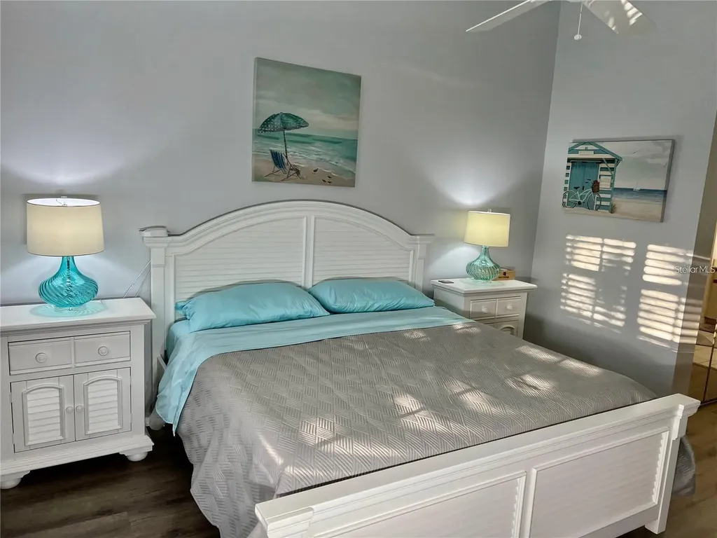 7186 Lakeside Drive Sarasota FL 34243