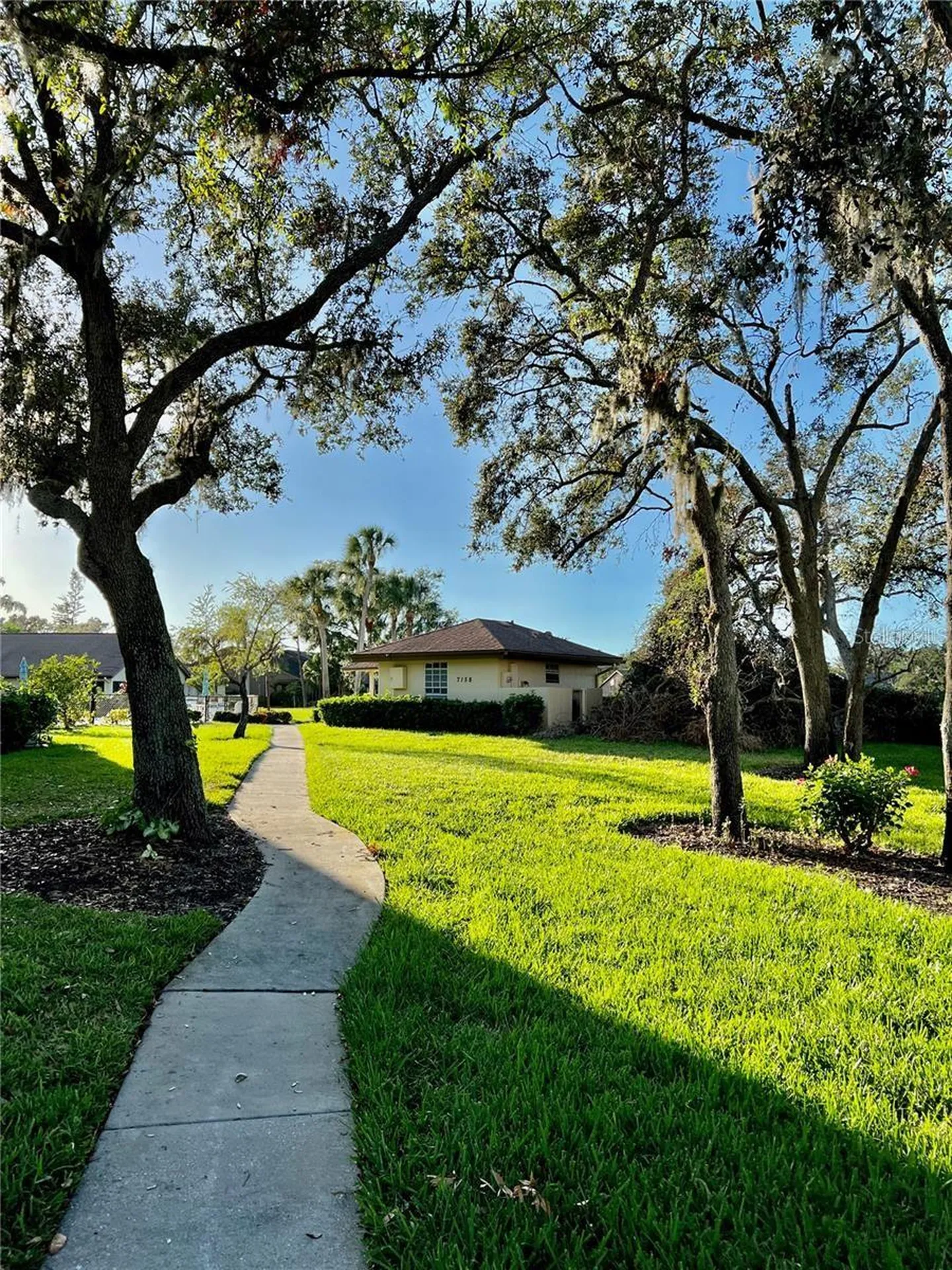 7186 Lakeside Drive Sarasota FL 34243