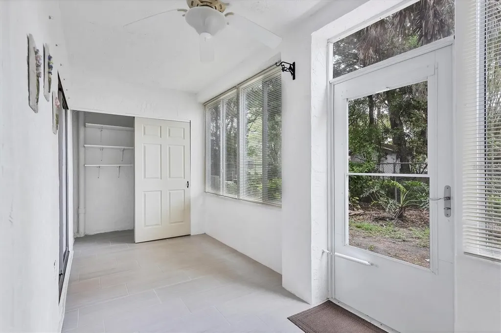 3532 Lake Bayshore Drive Bradenton FL 34205