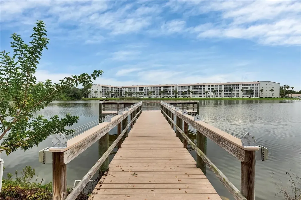 3532 Lake Bayshore Drive Bradenton FL 34205