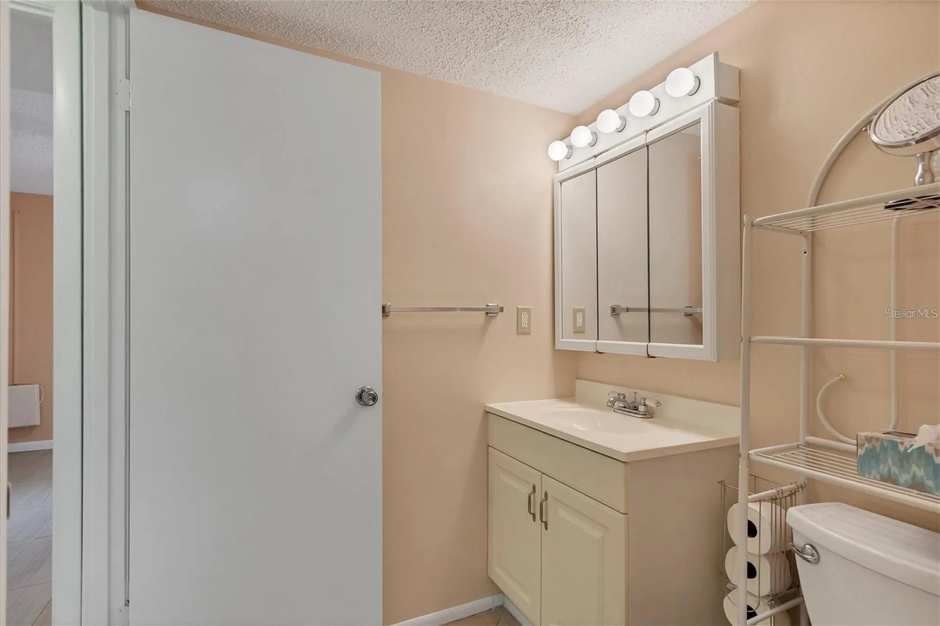 3532 Lake Bayshore Drive Bradenton FL 34205