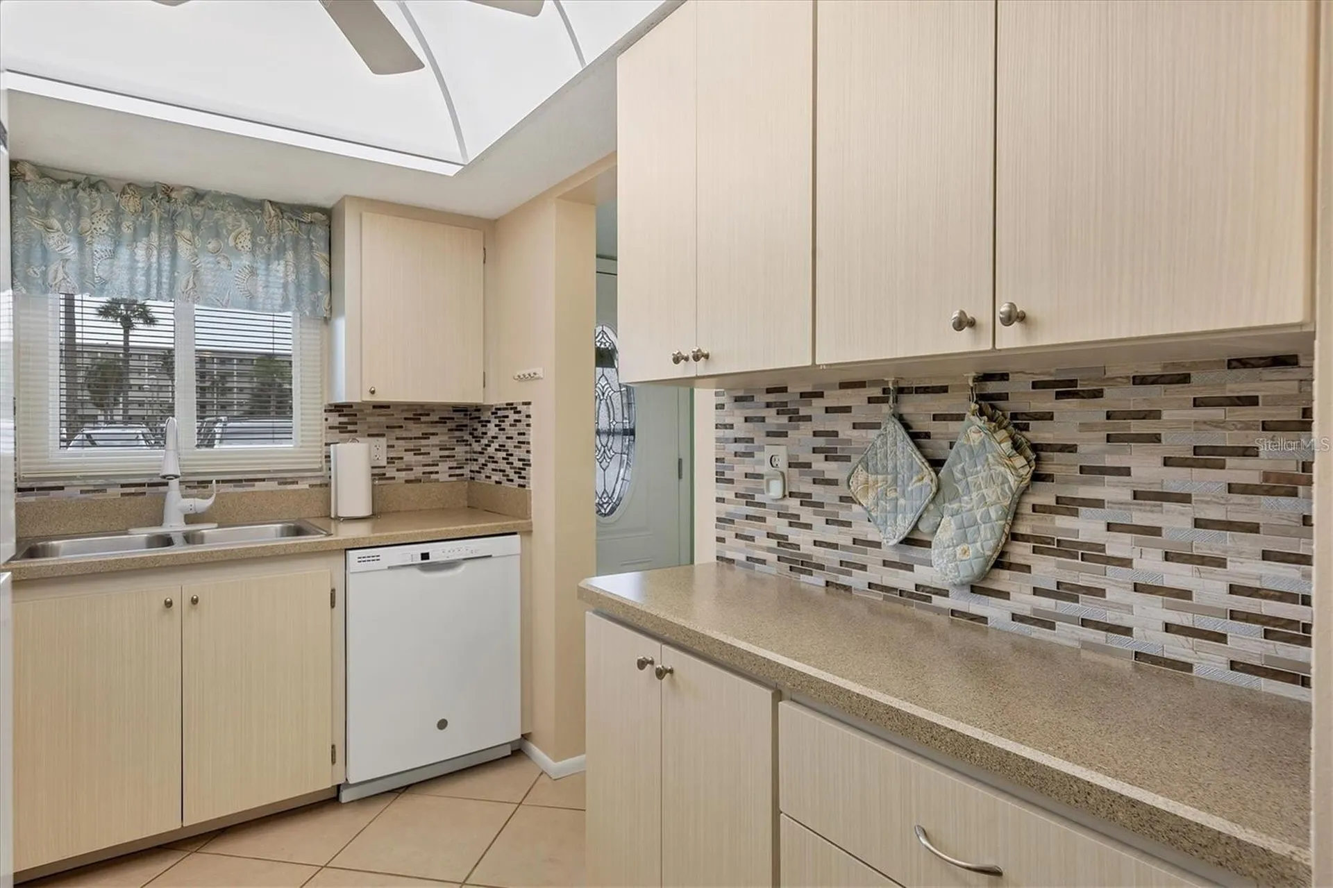3532 Lake Bayshore Drive Bradenton FL 34205