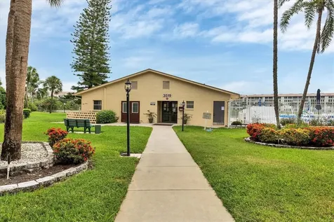 3532 Lake Bayshore Drive Bradenton FL 34205