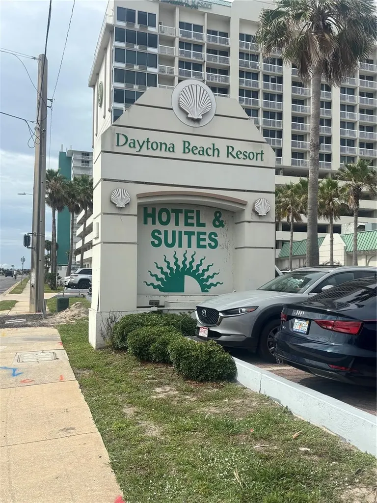 2700 N Atlantic Avenue Daytona Beach FL 32118