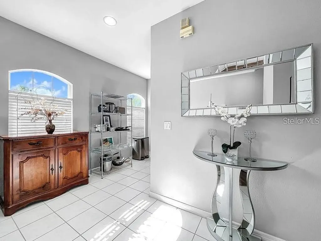 14 Seagrape Circle Clearwater FL 33759
