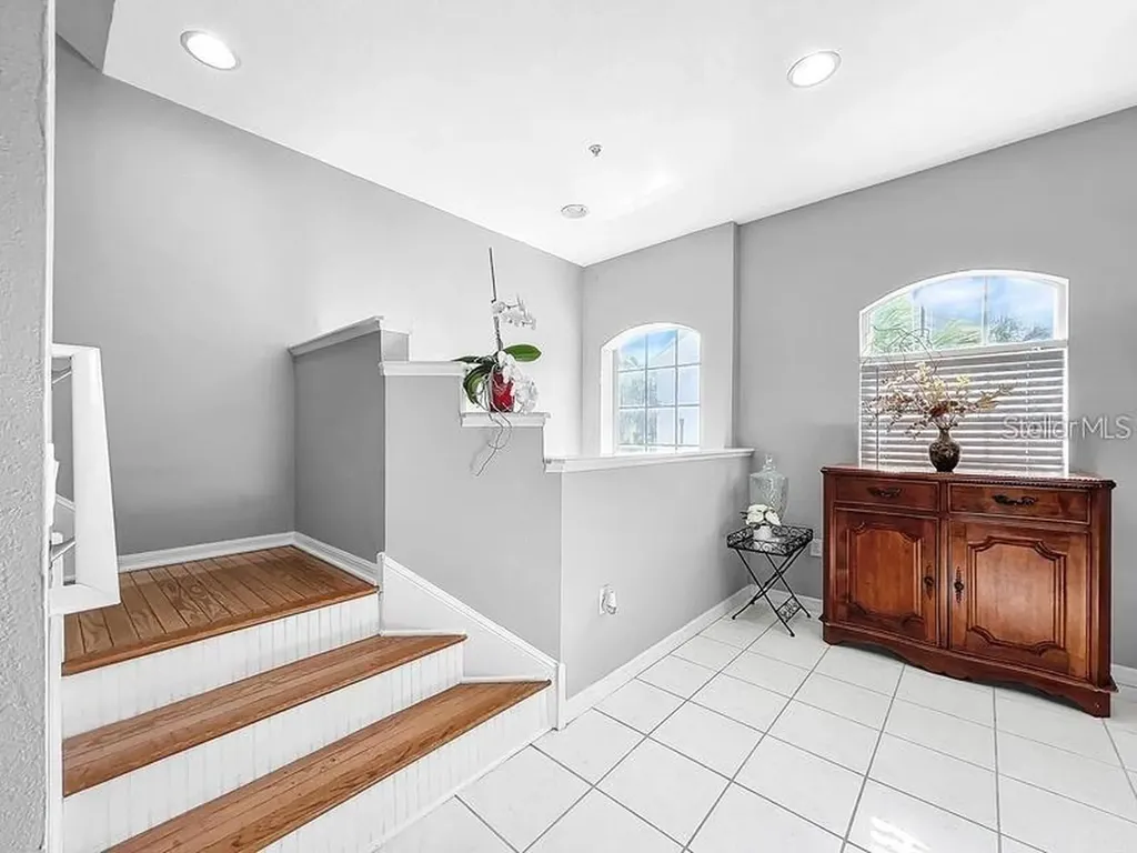 14 Seagrape Circle Clearwater FL 33759