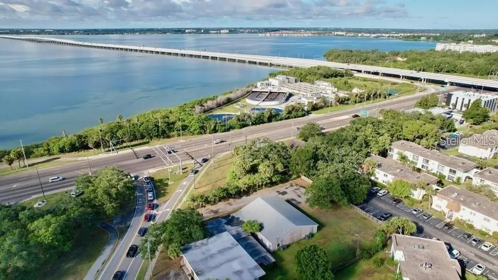 14 Seagrape Circle Clearwater FL 33759