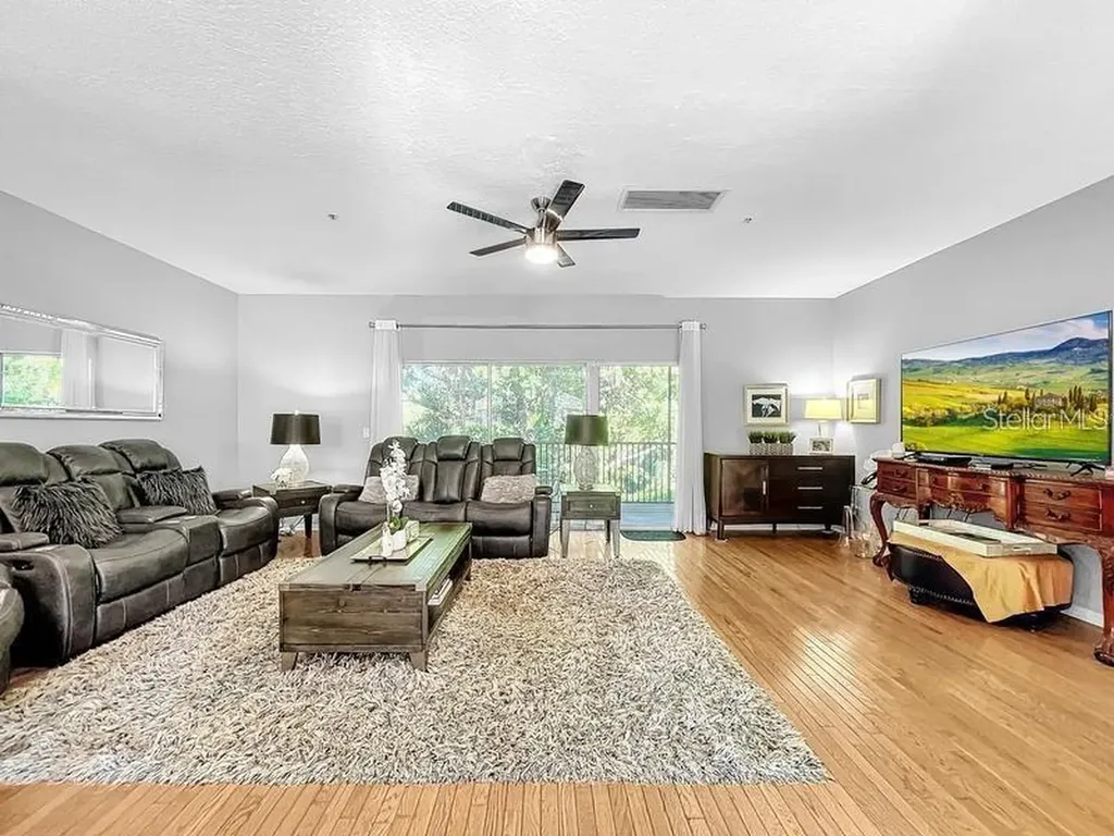 14 Seagrape Circle Clearwater FL 33759