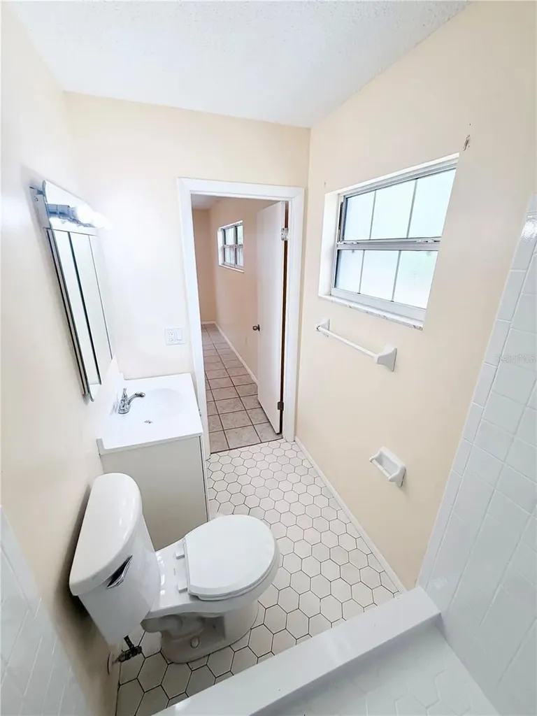 506 Holt Circle Winter Haven FL 33880
