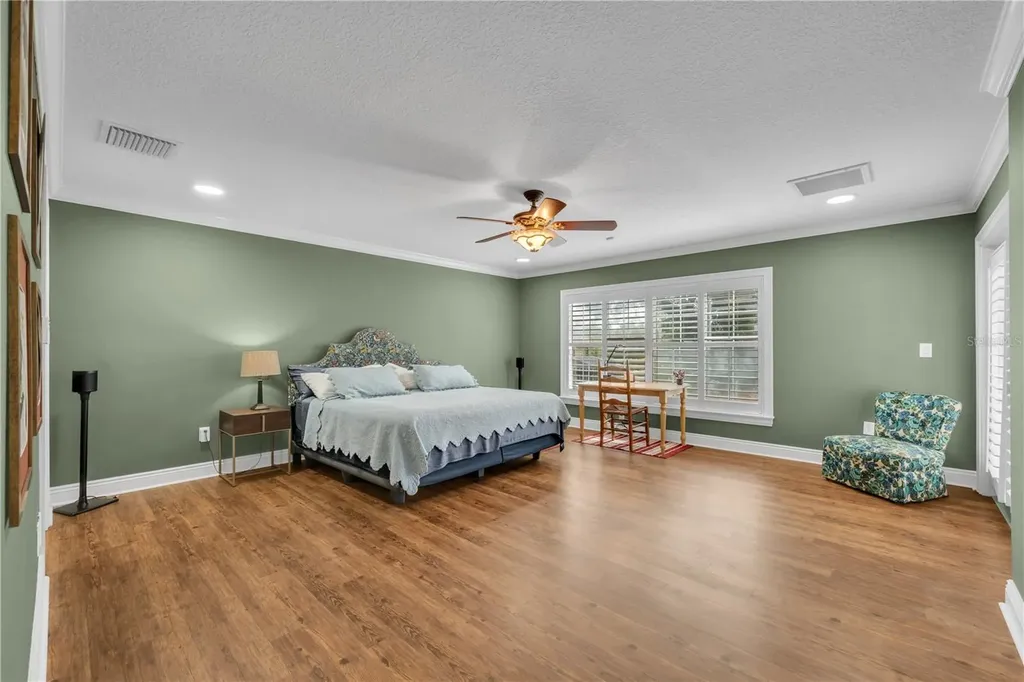 6606 Glencoe Drive Tampa FL 33617