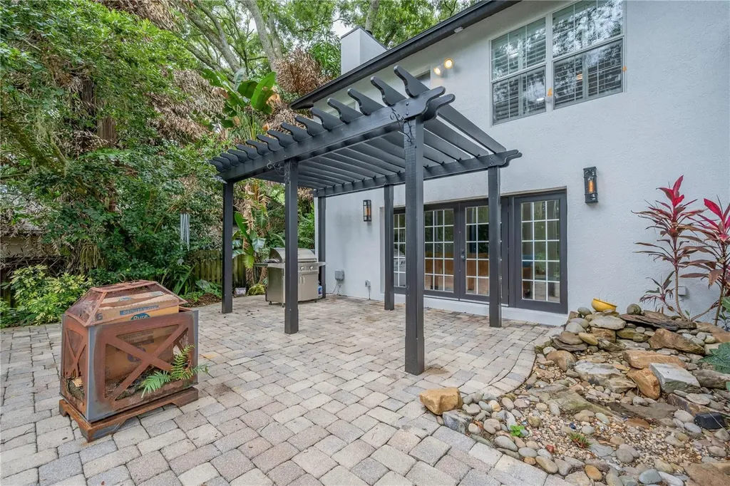 6606 Glencoe Drive Tampa FL 33617