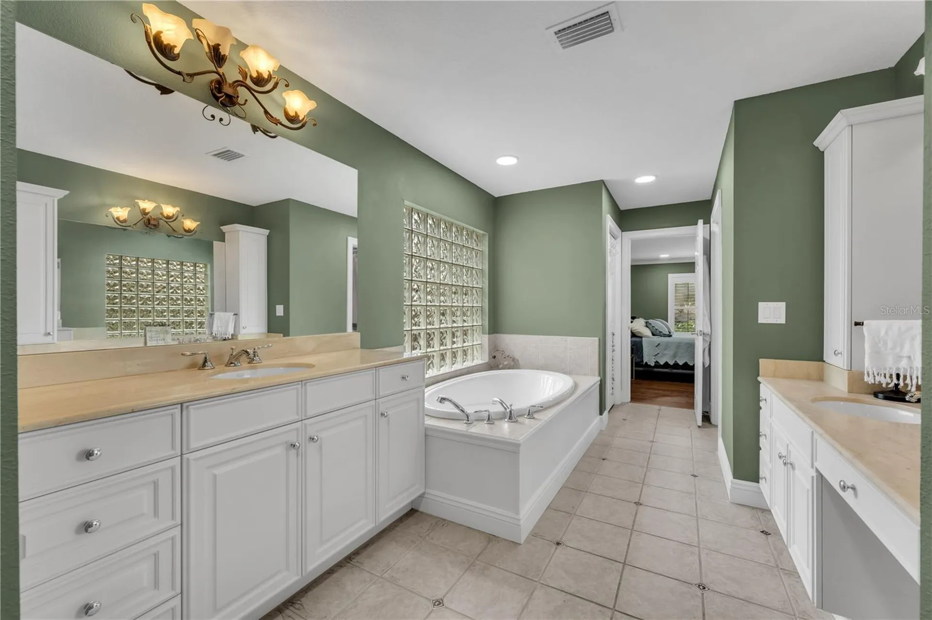 6606 Glencoe Drive Tampa FL 33617