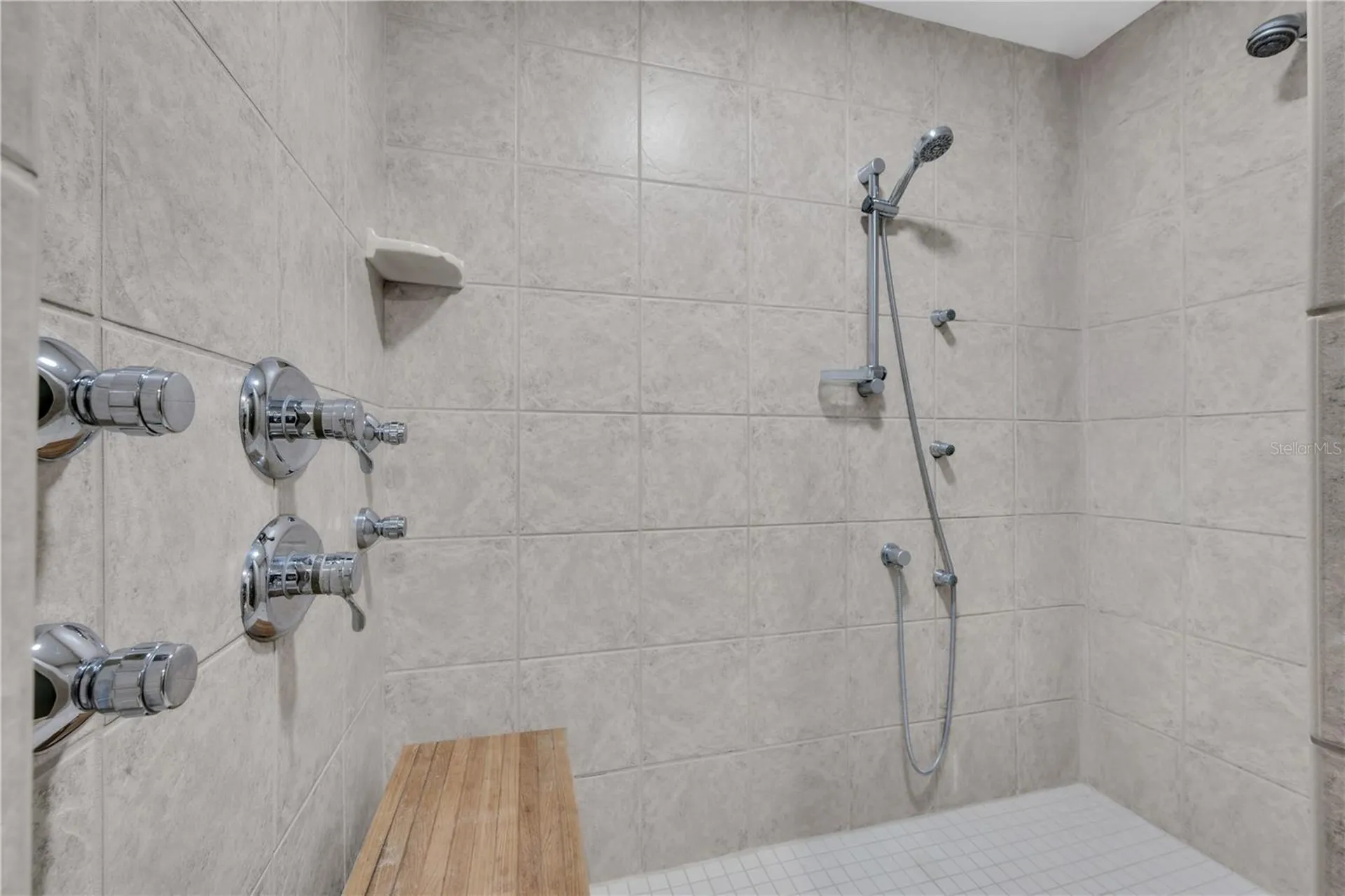 6606 Glencoe Drive Tampa FL 33617