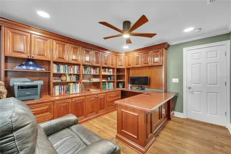 6606 Glencoe Drive Tampa FL 33617