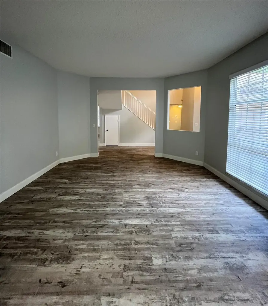 9318 Heritage Oak Court Tampa FL 33647