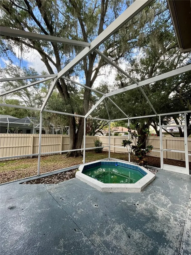 9318 Heritage Oak Court Tampa FL 33647