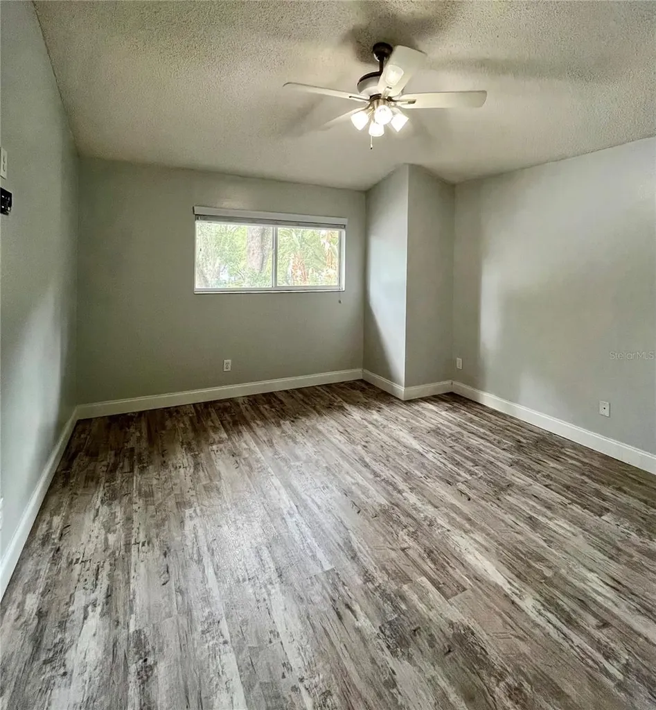 9318 Heritage Oak Court Tampa FL 33647