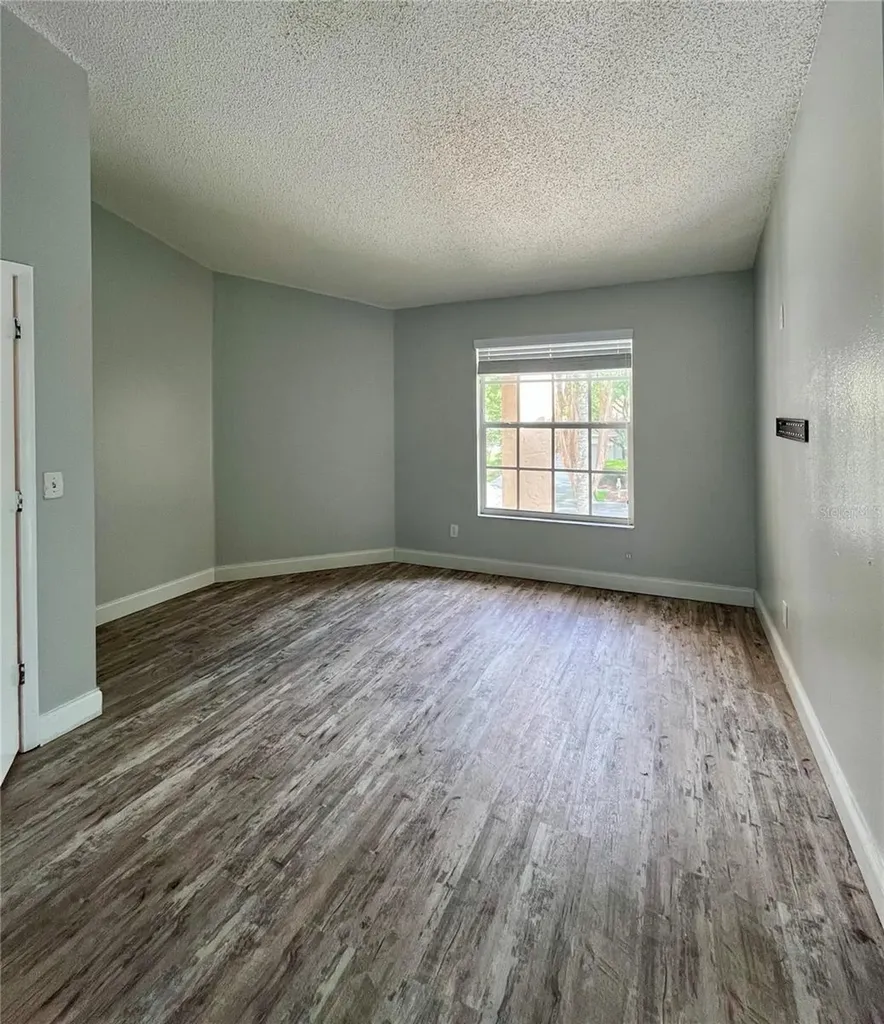 9318 Heritage Oak Court Tampa FL 33647