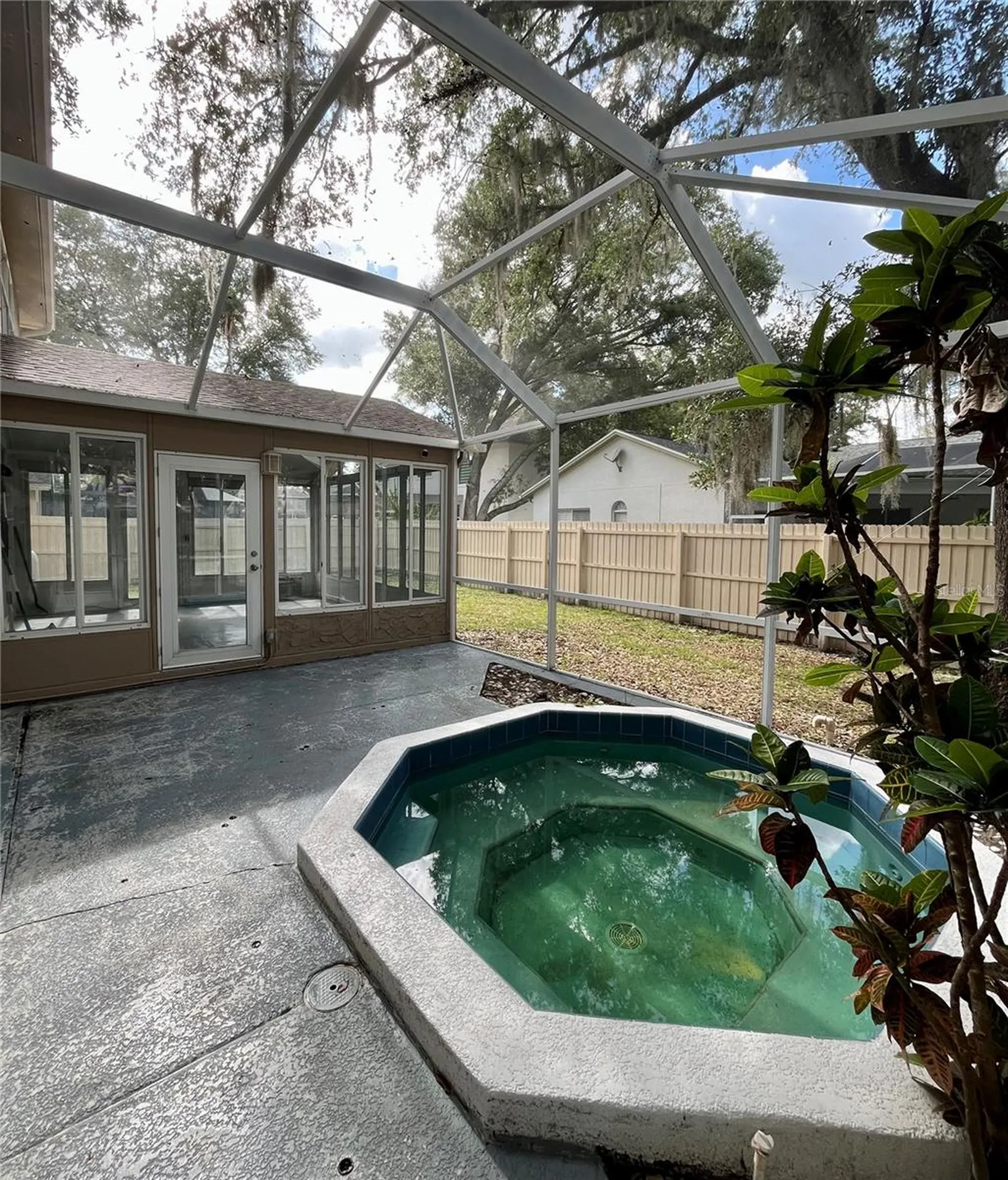 9318 Heritage Oak Court Tampa FL 33647