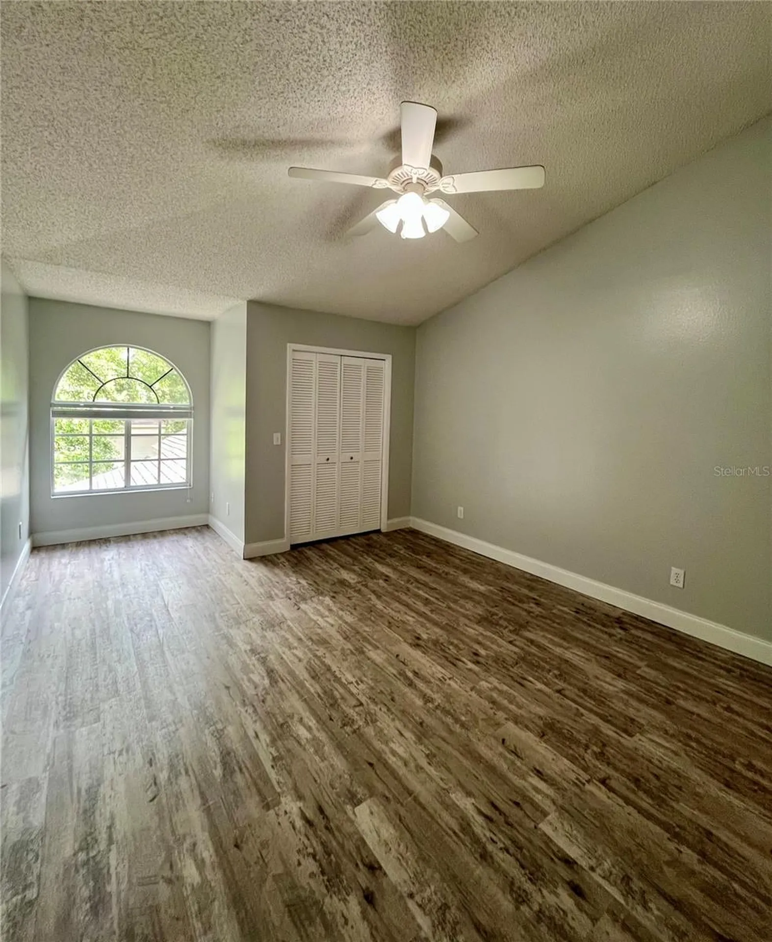 9318 Heritage Oak Court Tampa FL 33647
