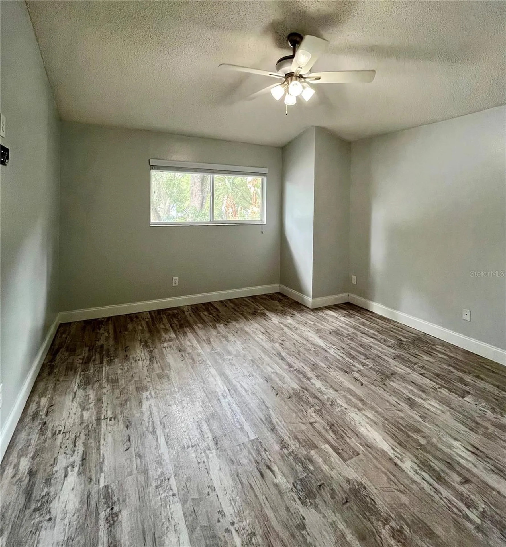 9318 Heritage Oak Court Tampa FL 33647