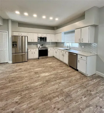 9318 Heritage Oak Court Tampa FL 33647