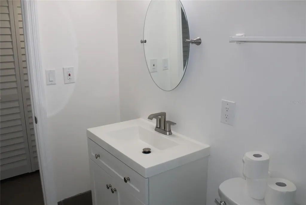 7701 Starkey Road Seminole FL 33777