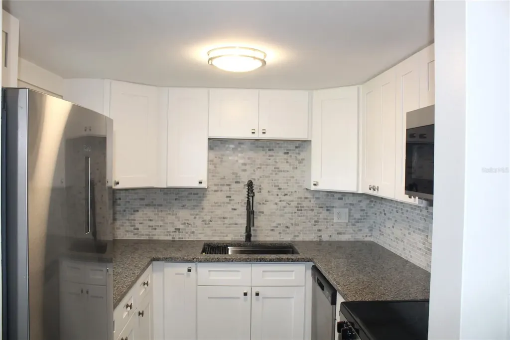 7701 Starkey Road Seminole FL 33777