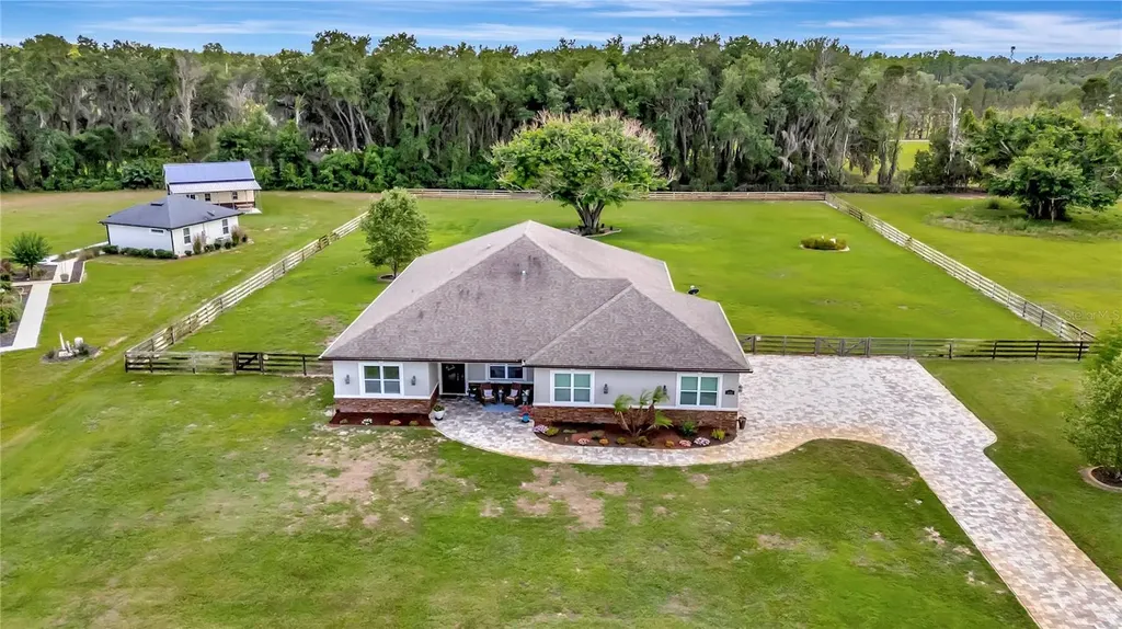 5020 Lakeshore Ranch Road Groveland FL 34736