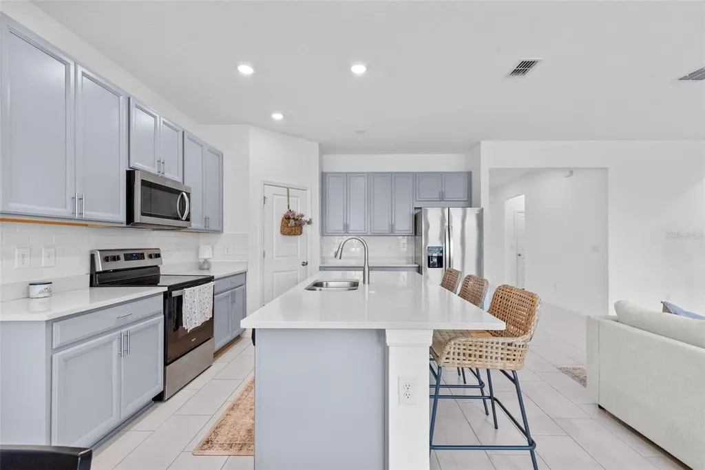 11832 Clare Hill Avenue Riverview FL 33579