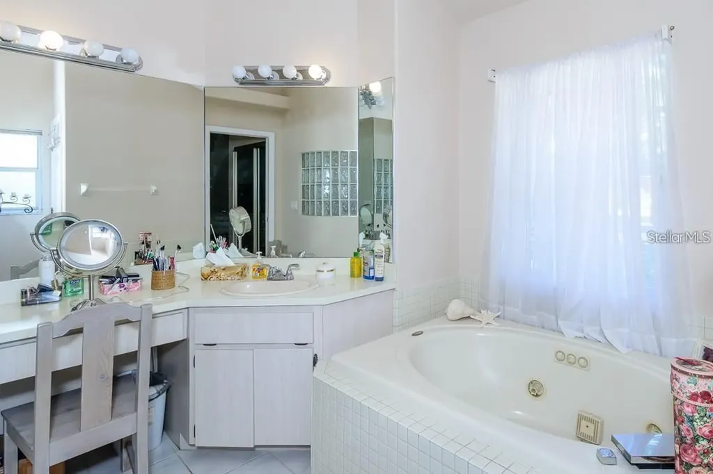 901 Westwinds Boulevard Tarpon Springs FL 34689