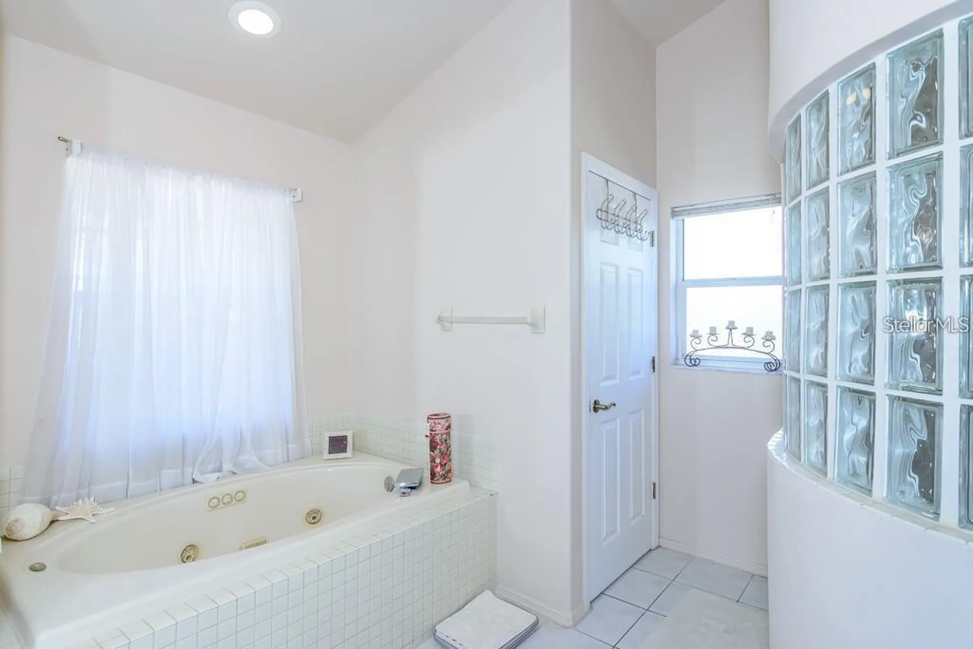 901 Westwinds Boulevard Tarpon Springs FL 34689