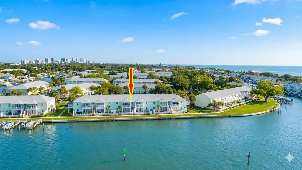 5282 Beach Drive SE St Petersburg FL 33705