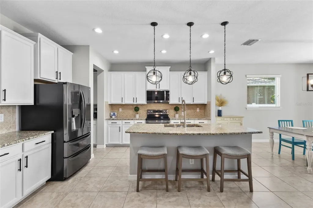 6116 35th Court E Bradenton FL 34203