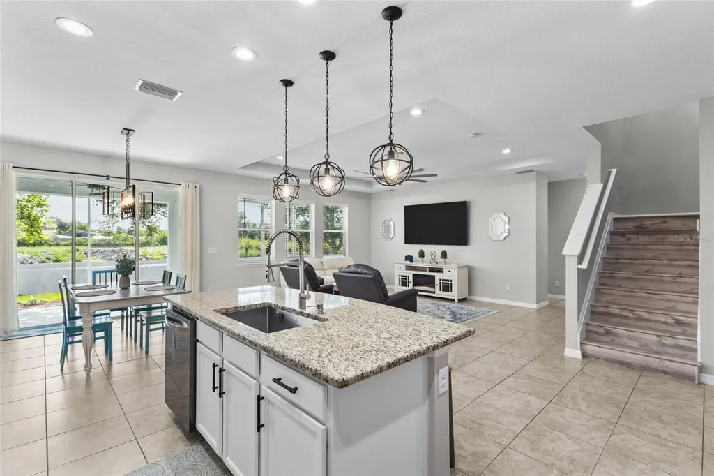 6116 35th Court E Bradenton FL 34203