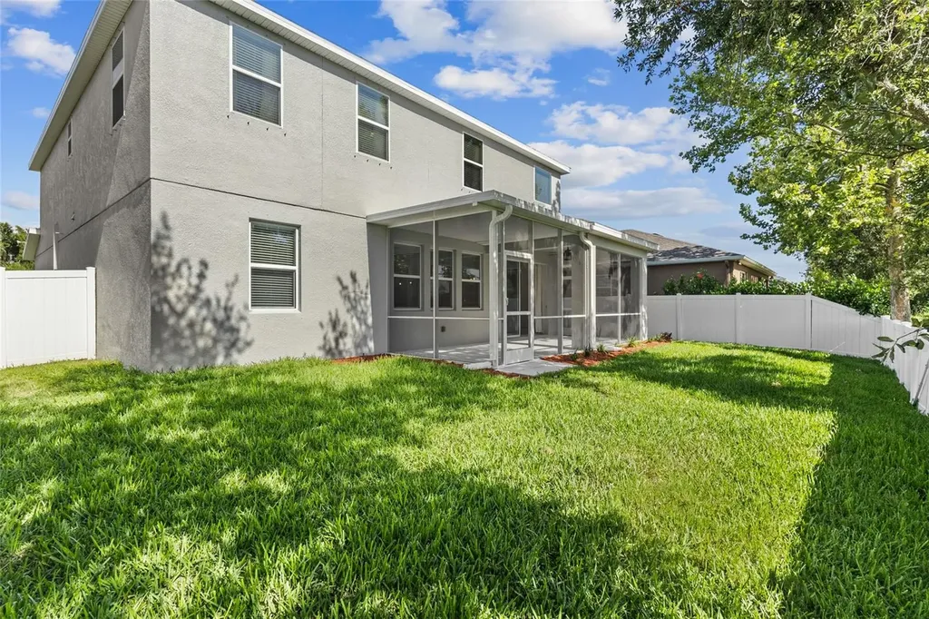 6116 35th Court E Bradenton FL 34203