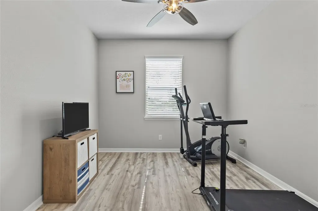 6116 35th Court E Bradenton FL 34203