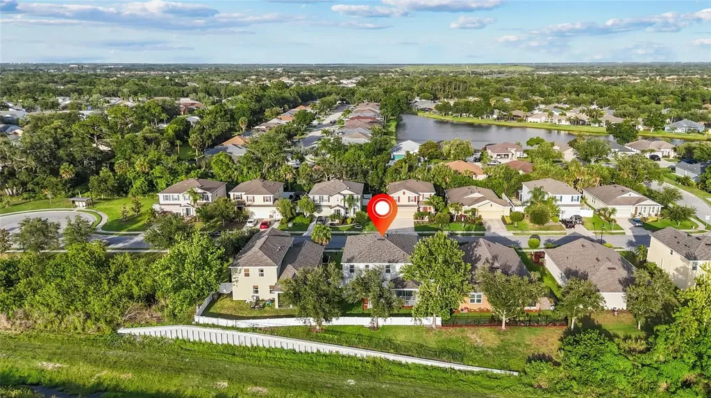 6116 35th Court E Bradenton FL 34203