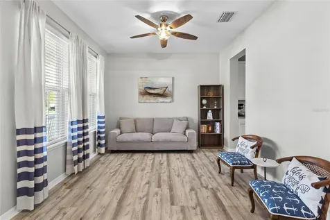 6116 35th Court E Bradenton FL 34203