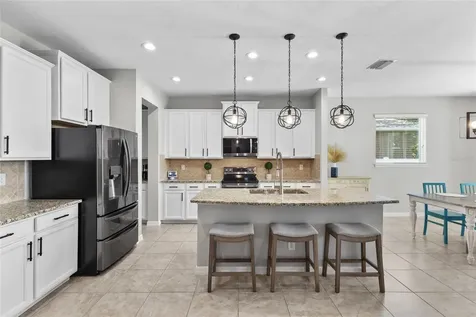 6116 35th Court E Bradenton FL 34203